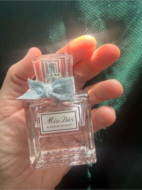 Dior Miss Dior Blooming Bouquet Clear Glass Bottle with Light Blue Bow